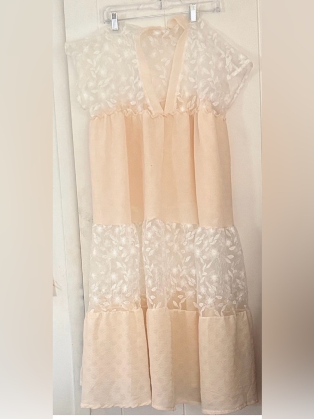 POL Cream and White Floral Dress